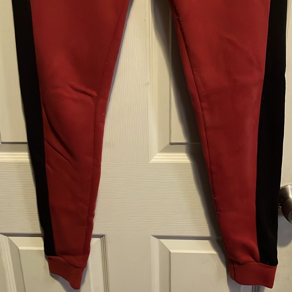 sweatpants
size small - Picture 2 of 4